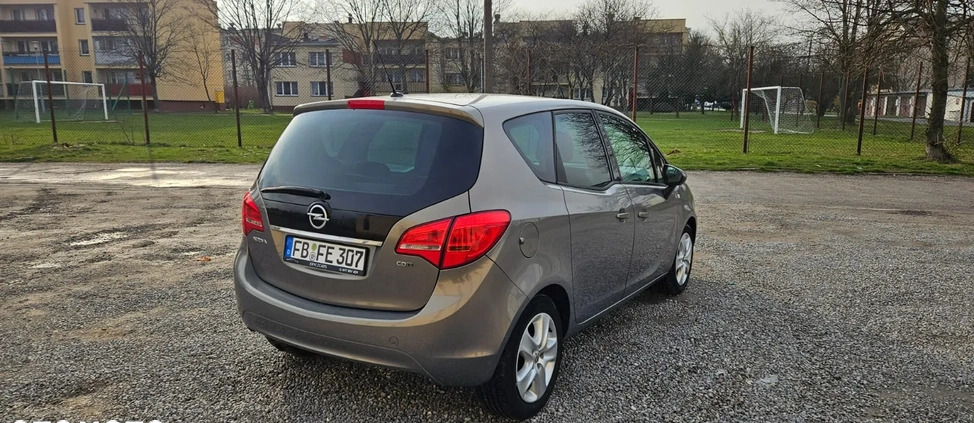 Opel Meriva cena 19900 przebieg: 207000, rok produkcji 2011 z Ryki małe 352